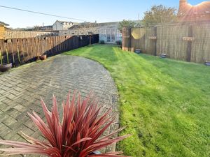 Photo 6- click for photo gallery